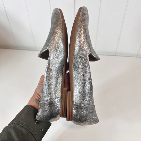Naturalizer Shoes Womens 8 M Kit2 Slip On Loafer Flats Silver Faux Leather - Picture 6 of 9